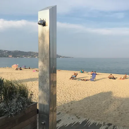 Sainte Maxime France 4 Etoiles Front De Mer Plage De La Nartelle Exterior photo